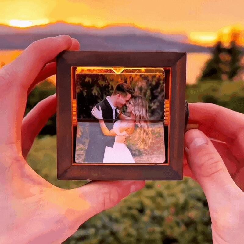 LoveLoop Photo Box